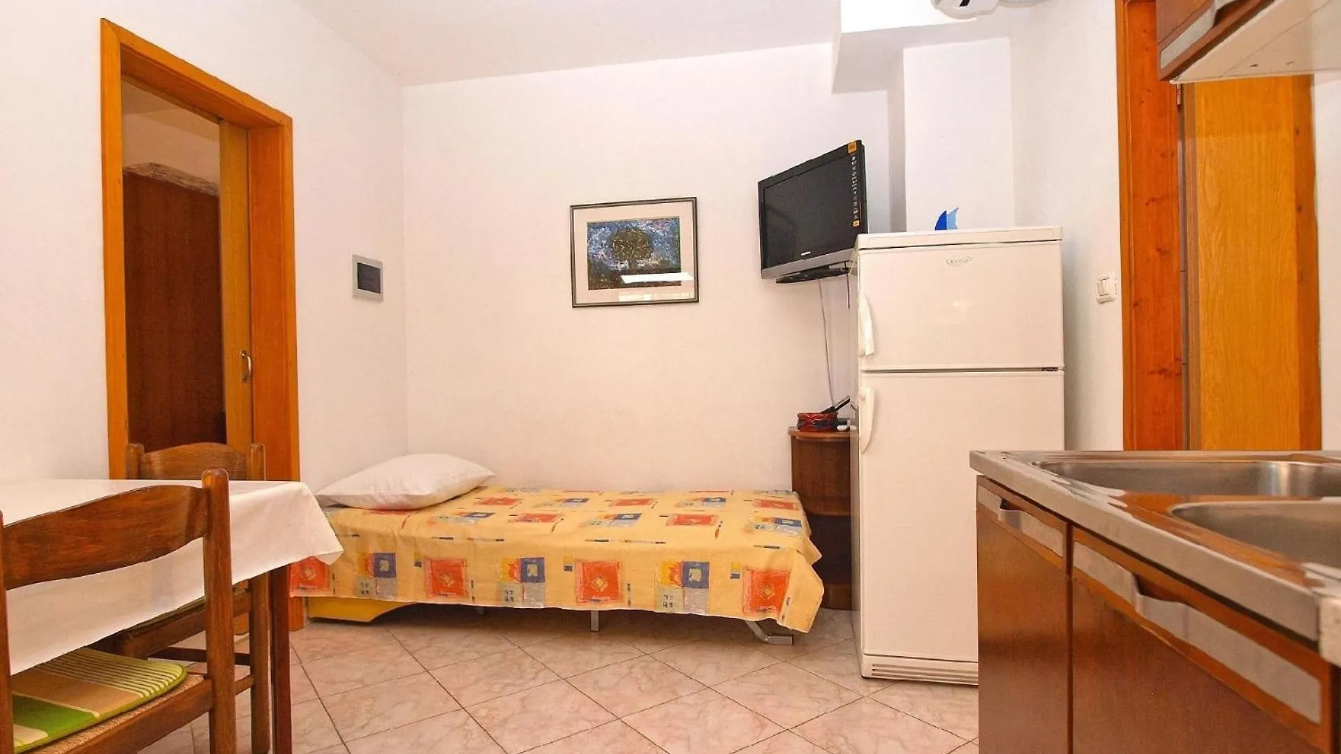 Ferienwohnung Fuer 3 Personen Ca 30 Qm In Fazana, Istrien Istrische Riviera 0*, Fazana Croatia